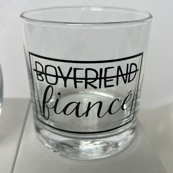 Set of 2 Fiancé Wine and Bourbon Glasses - NWOT - Picture 3 of 5